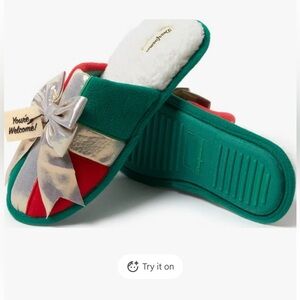 NWT Dearfoams Unisex Novelty Holiday Christmas Scuff Slippers